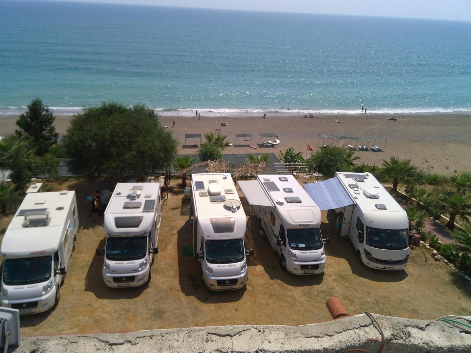 Mavi Cennet Camping Caravan Kizilot Exterior photo