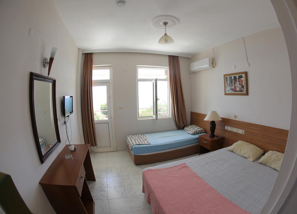 Mavi Cennet Camping Caravan Hotel Kizilot Room photo