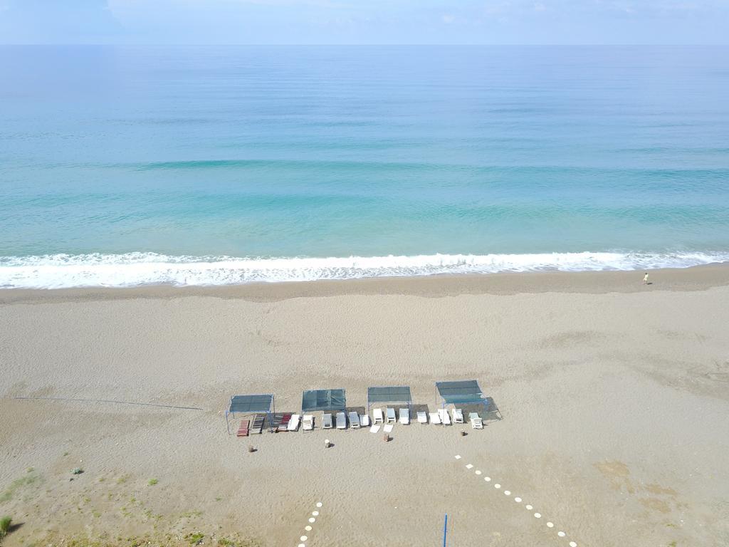 Mavi Cennet Camping Caravan Kizilot Exterior photo
